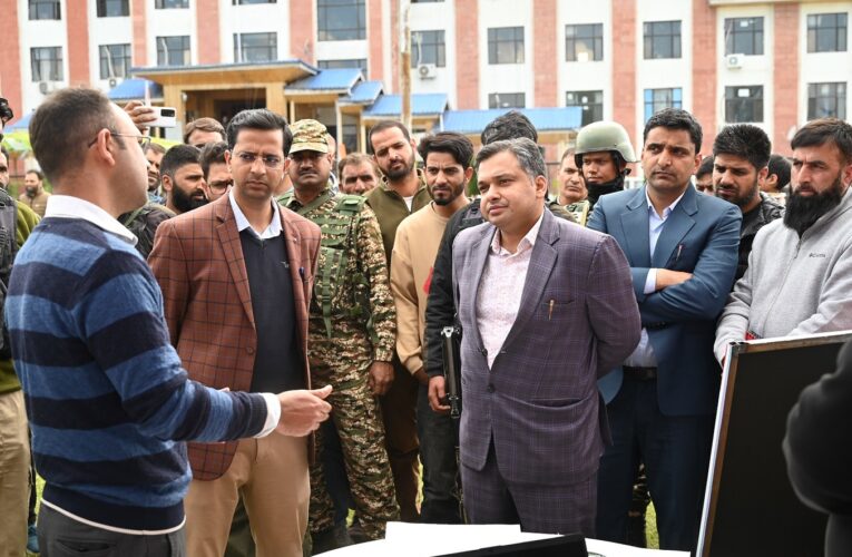 Piyush Singla Reviews Progress of Drug Awareness Campaign in Shopian
