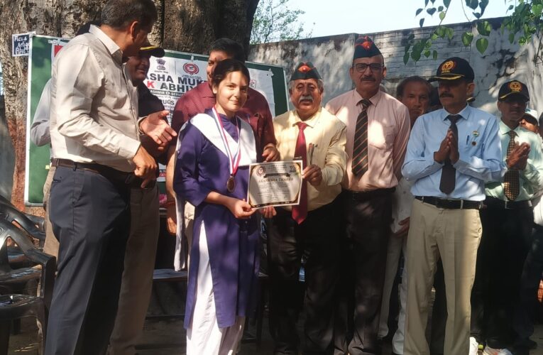 JKESL Udhampur Hosts Anti Drug Rally and Honors Top Students at Battal Ballian