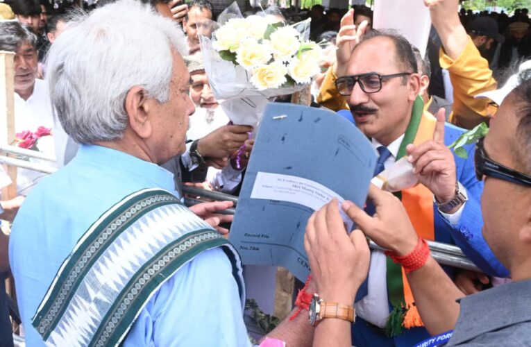 LG  Manoj Sinha visits Trehgam border village to launch development projects and review rural transformation progress