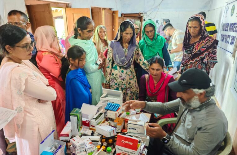 Free health camp organized in Lalli Dabbar village