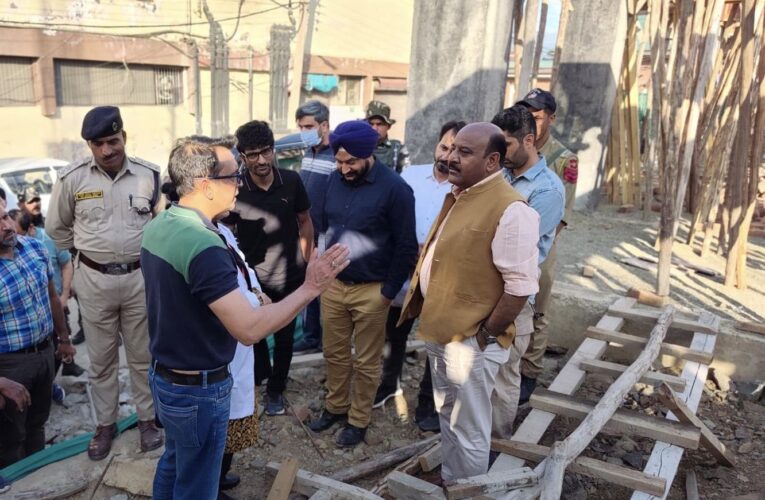 Surinder Choudhary Reviews GMC Srinagar Infrastructure Progress and Meets Public Delegations