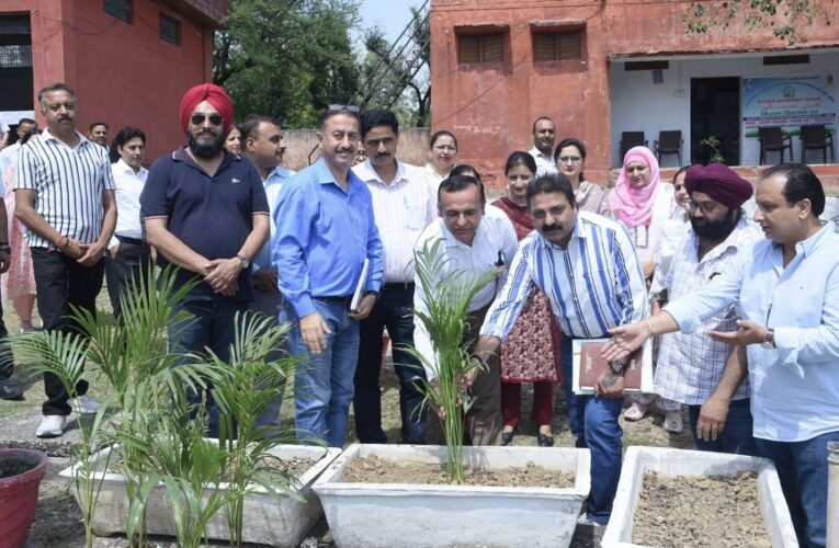 Agriculture Director Anil Gupta Reviews Field Activities and Launches Information Guide in Dansal