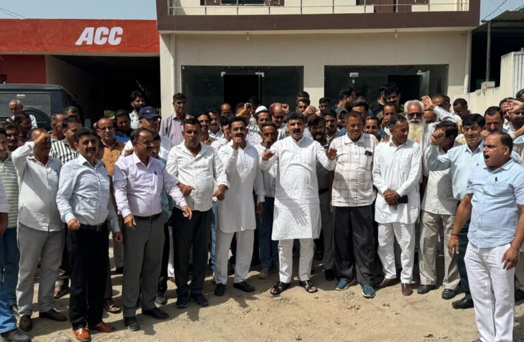 People of Udhampur deprived of basic facilities: Pawan Khajuria