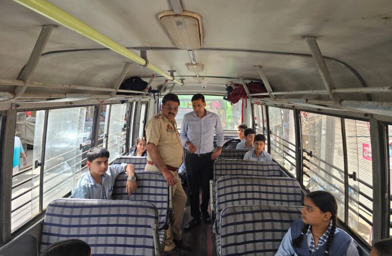 MVD Rajouri Cracks Down on Traffic Violations: 16 Challans Issued and 4 Vehicles Seized