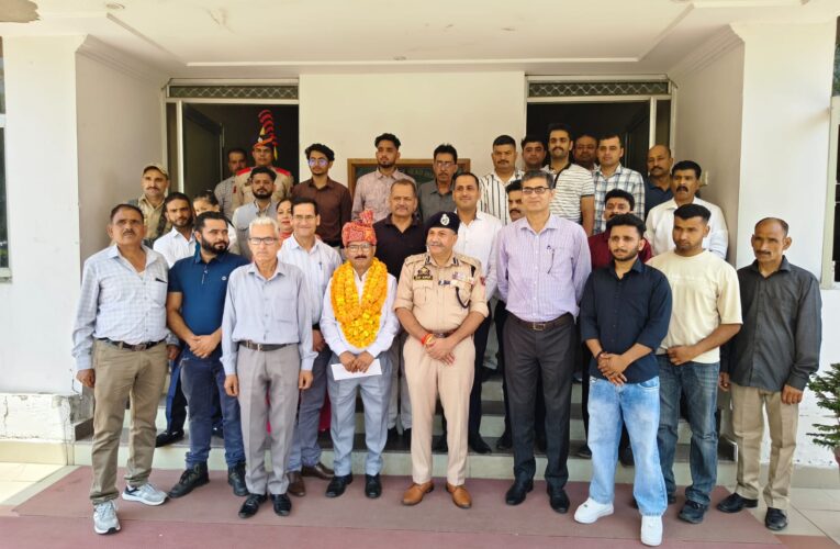 Warm Farewell Accorded to Retiring Police Official Kali Dass at RPHQ Udhampur