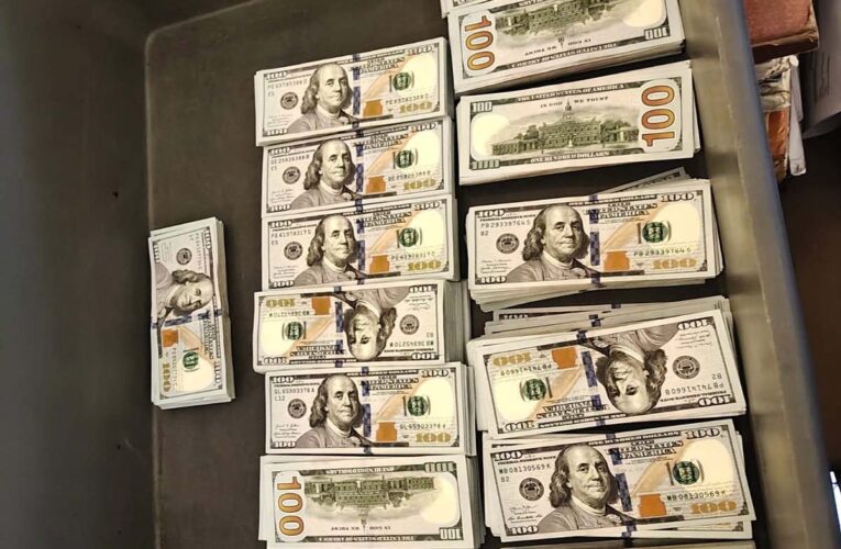 Mumbai Airport CISF Detects and Seizes Foreign Currency Worth Over 1 Crore​