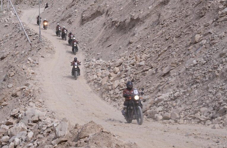 Kargil Vijay Diwas motorcycle expedition flagged off from Shinku La