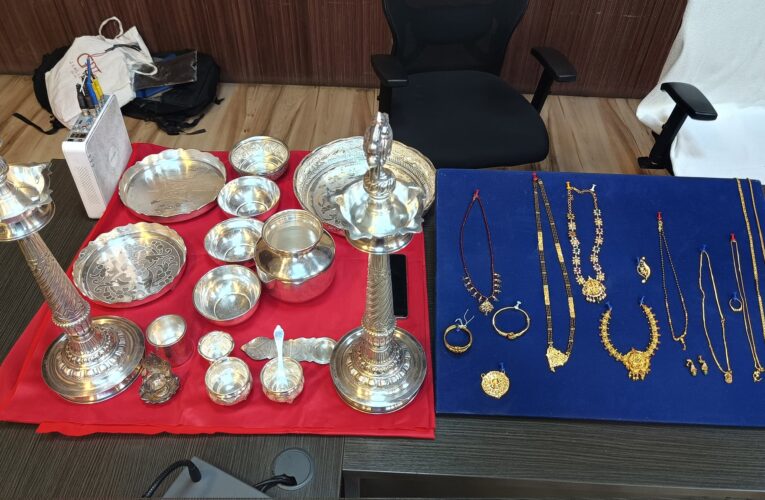 Andhra Pradesh Police Arrest Two Inter State Burglars and Recover Ornaments Worth 38 Lakh Rupees