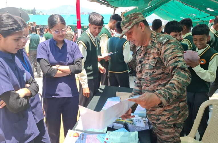 Army weapons display in Champawat motivates hundreds of youth to join armed forces
