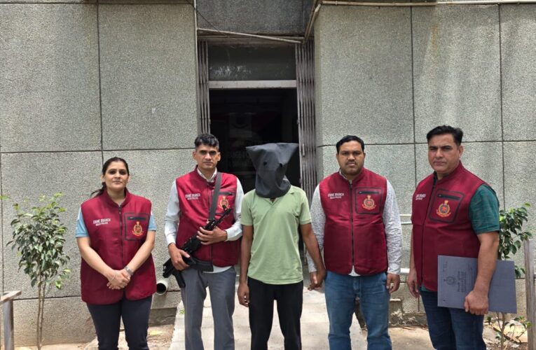 Delhi Crime Branch arrests proclaimed offender for knife attacks on wife