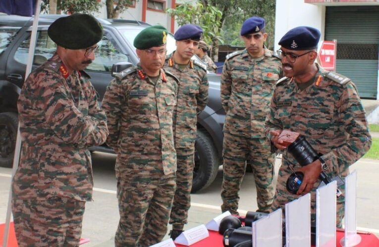 Eastern Command Army Commander reviews operational preparedness at Narangi Military Station