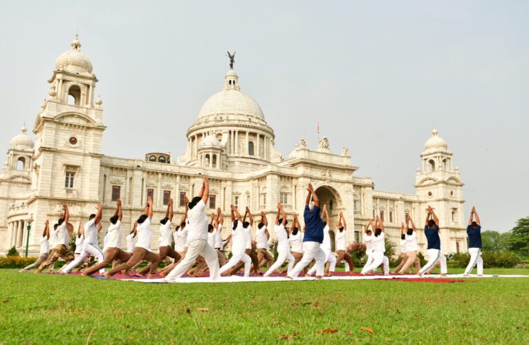 CISF personnel hold yoga session at Victoria Memorial ahead of International Yoga Day