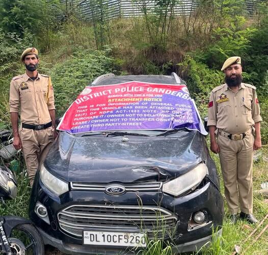 Ganderbal Police Seize Drug Peddler’s Vehicle in Anti-Narcotics Crackdown