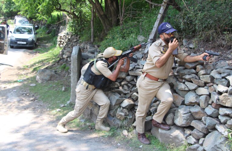 Anantnag police conduct simulated sniper attack drill ahead of Shri Amarnath Ji Yatra