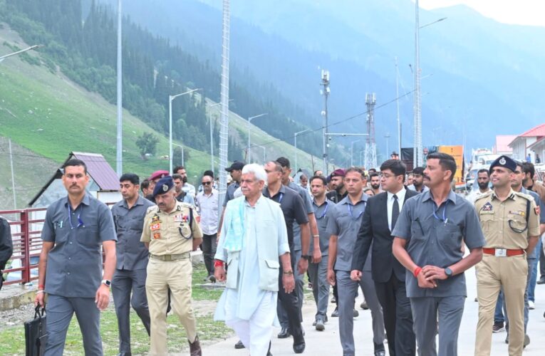 Lieutenant Governor Manoj Sinha inspects facilities at Baltal base camp for Shri Amarnath ji Yatra