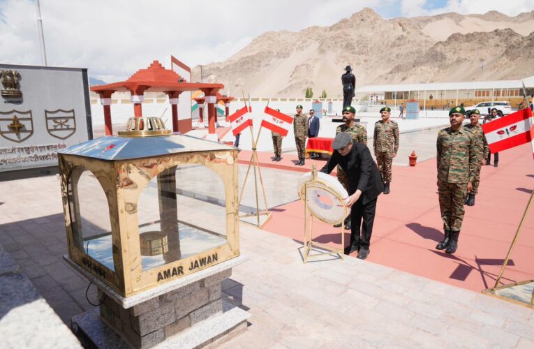 Vice President C P Radhakrishnan Visits Hall of Fame War Memorial in Leh to Pay Homage to Brave Soldiers