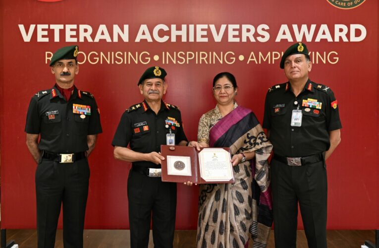 Chief of Army Staff Felicitates Seven Indian Army Veterans with Veteran Achievers Award