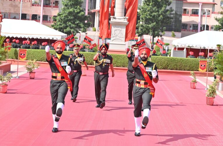 Lt Gen Manjinder Singh relinquishes command of Sapta Shakti Command