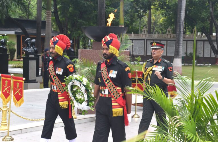 Lt Gen Sandeep Jain pays homage at Southern Command war memorial before taking over as VCOAS