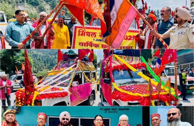 Additional Deputy Commissioner Sunil Kumar Bhutyal flags off Mindhal Chandi Mata Yatra from Bhadarwah