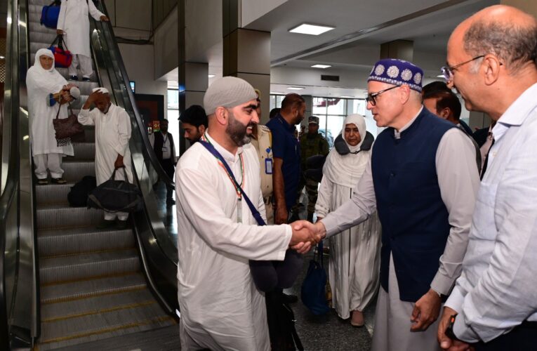 Omar Abdullah welcomes first batch of Haj pilgrims returning to Srinagar International Airport