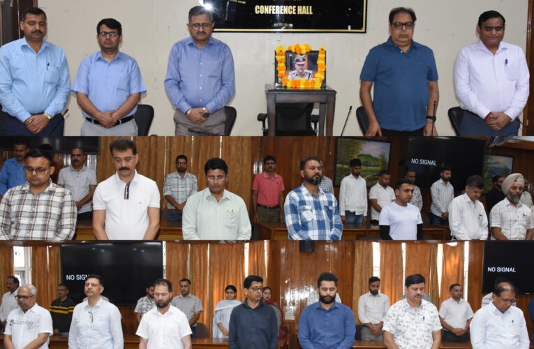 District administration Udhampur condoles demise of Minga Sherpa father