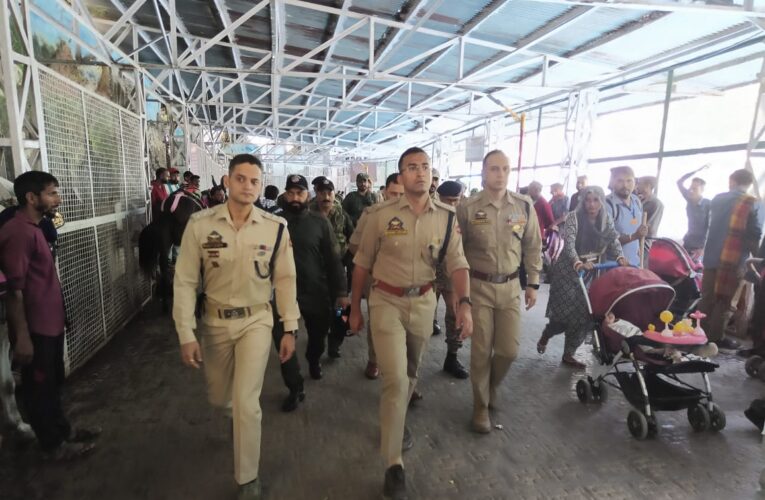 Reasi SSP Conducts Comprehensive Security Review of Vaishno Devi Track