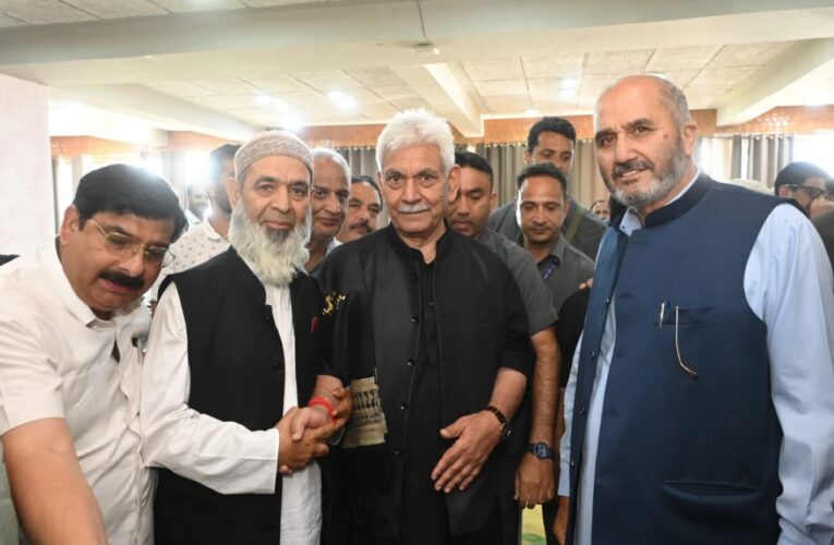 Lieutenant Governor Manoj Sinha Meets Civil Society and Business Leaders to Discuss Shri Amarnath Yatra Preparations