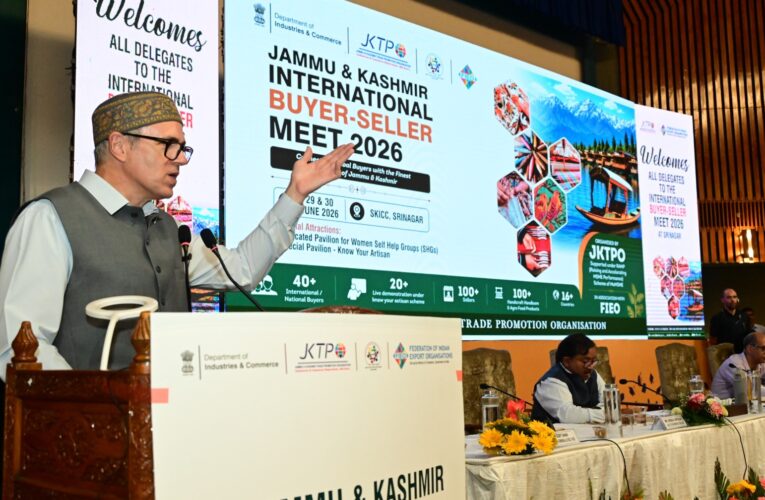 Chief Minister Omar Abdullah inaugurates Jammu and Kashmir Buyer-Seller Meet to boost exports