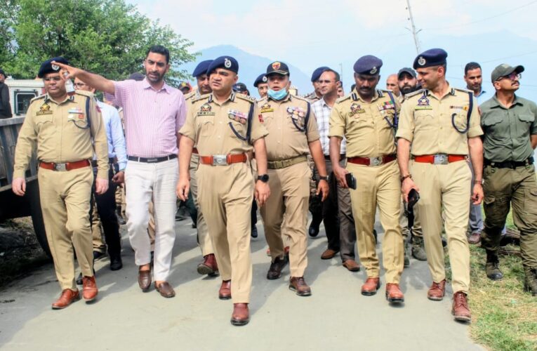 Kashmir police IG  reviews Amarnath Yatra 2026 security arrangements in Ganderbal