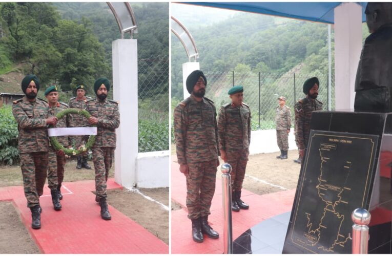 Legacy of Courage: Gajraj Corps GOC Pays Homage to 1962 War Hero Brigadier Hoshiar Singh at Phudung War Memorial
