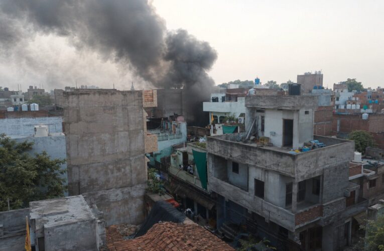 Indian Army fire rescue operation in Jhansi Manik Chowk Bazaar averts major tragedy