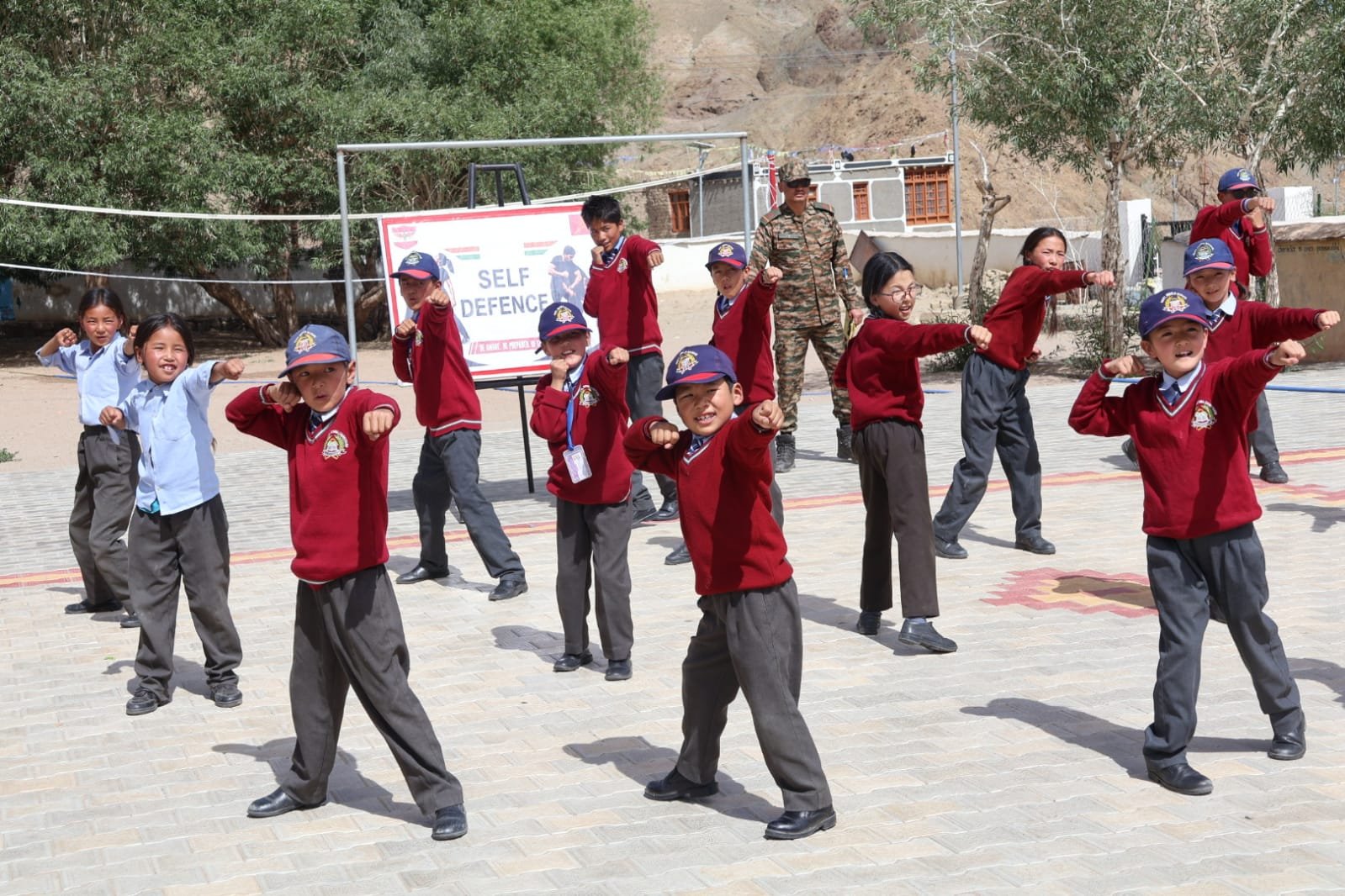 Snow Leopard Brigade Conducts Self-Defence Training for Students in Nidder