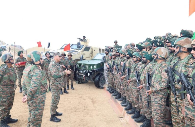 Fire and Fury Corps Commander Reviews Operational Readiness in Chushul Sector