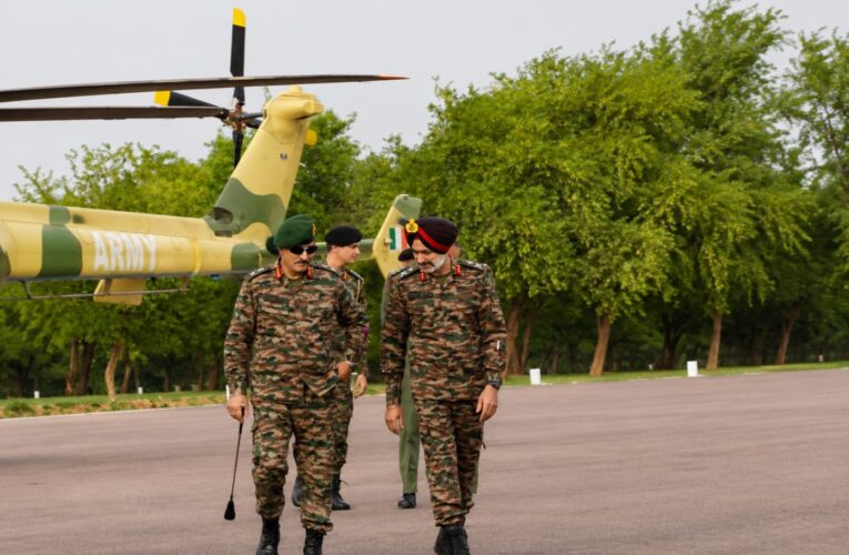Southern Command Chief Lt Gen Rajesh Pushkar Reviews Tech-Driven Combat Readiness at Jhansi’s White Tiger Division