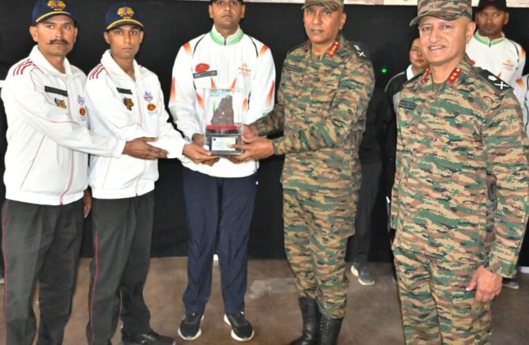 Ladakh Security Review: Northern Army Commander Lt Gen Pratik Sharma Inspects Frontline Division, Flags In Vijay Diwas Expedition