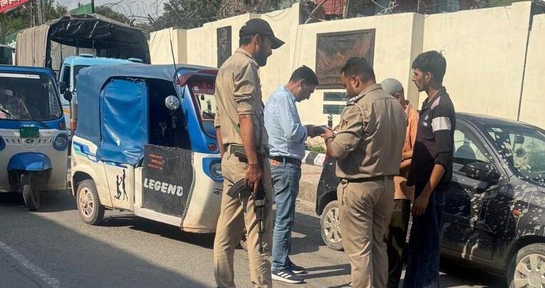 Rajouri motor vehicles department penalizes transport violators and seizes e autos during safety drive
