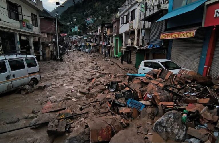 Thathri flash floods block Doda Kishtwar highway and damage property in Doda