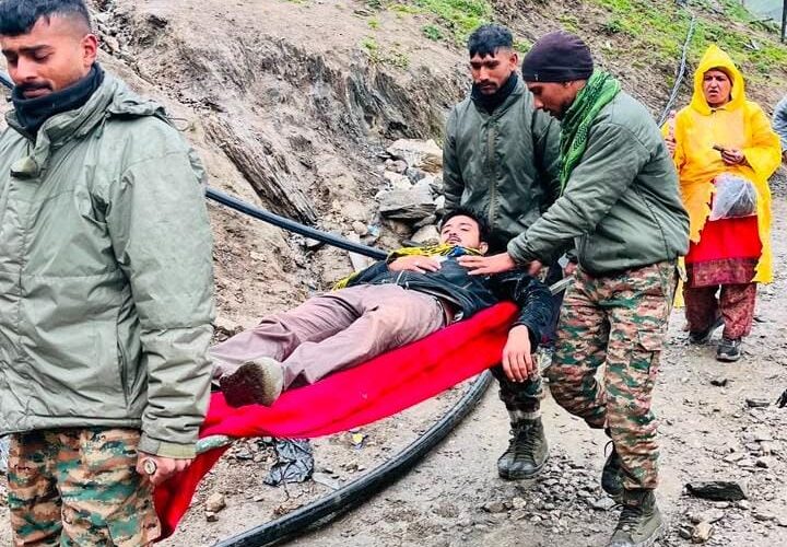 Operation Shiva 2026 :- Indian Army Extends Lifesaving Medical Aid to Pilgrim During Amarnath Yatra