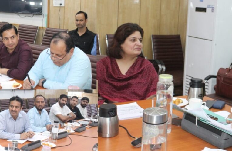 Minister Satish Sharma Reviews Science and Technology Progress to Accelerate Renewable Energy and Innovation in Jammu and Kashmir