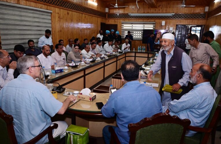 Jammu Kashmir CM Omar Abdullah Reviews Major Development Projects in Ganderbal