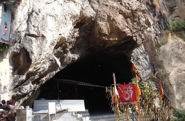 Shiv Khori Yatra Suspended Temporarily Due to Heavy Rain Forecast in Jammu