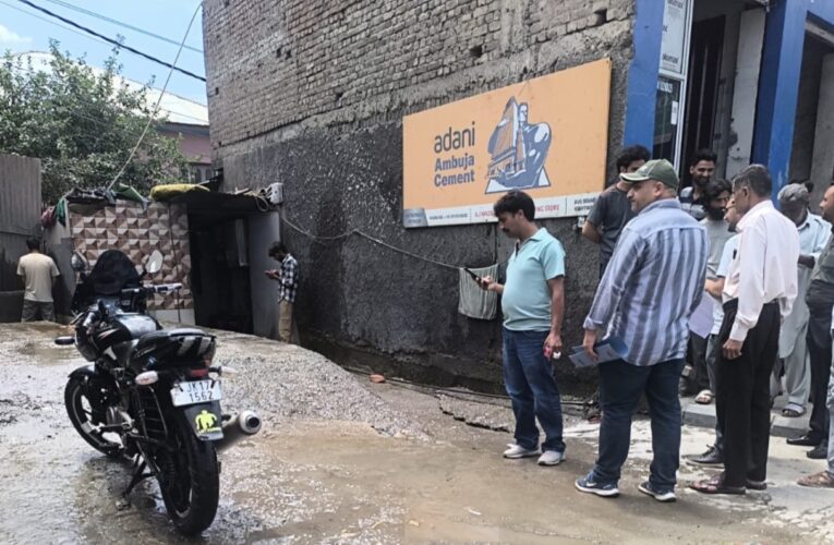 Crackdown on Illegal Businesses: Municipal Council Kishtwar Seals Third Unauthorized Car Washing Centre