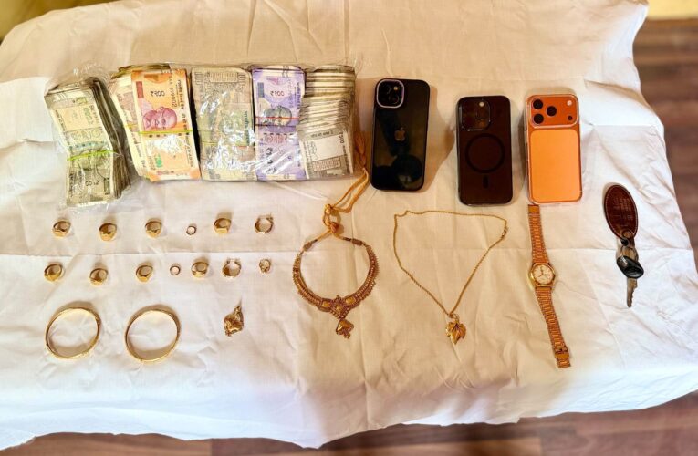 Srinagar Police Solves Major Theft Case and Recovers Property Worth 17 Lakh Rupees​