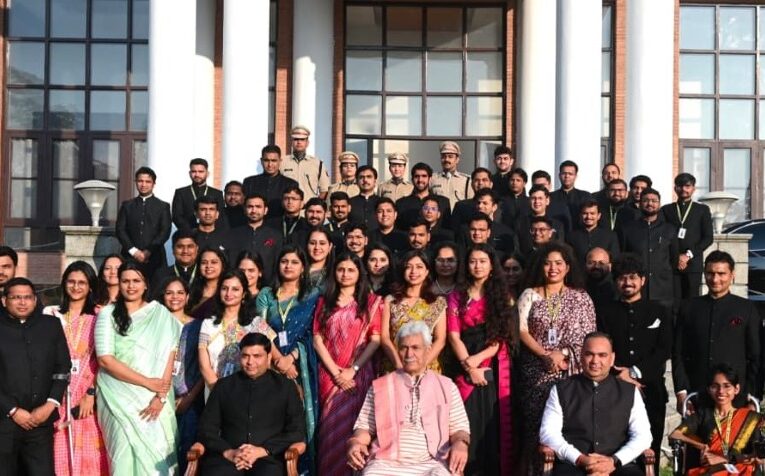 LG Manoj Sinha Urges IRMS Trainees to Lead Indian Railways Transformation as Driving Force of Economic Growth and National Unity